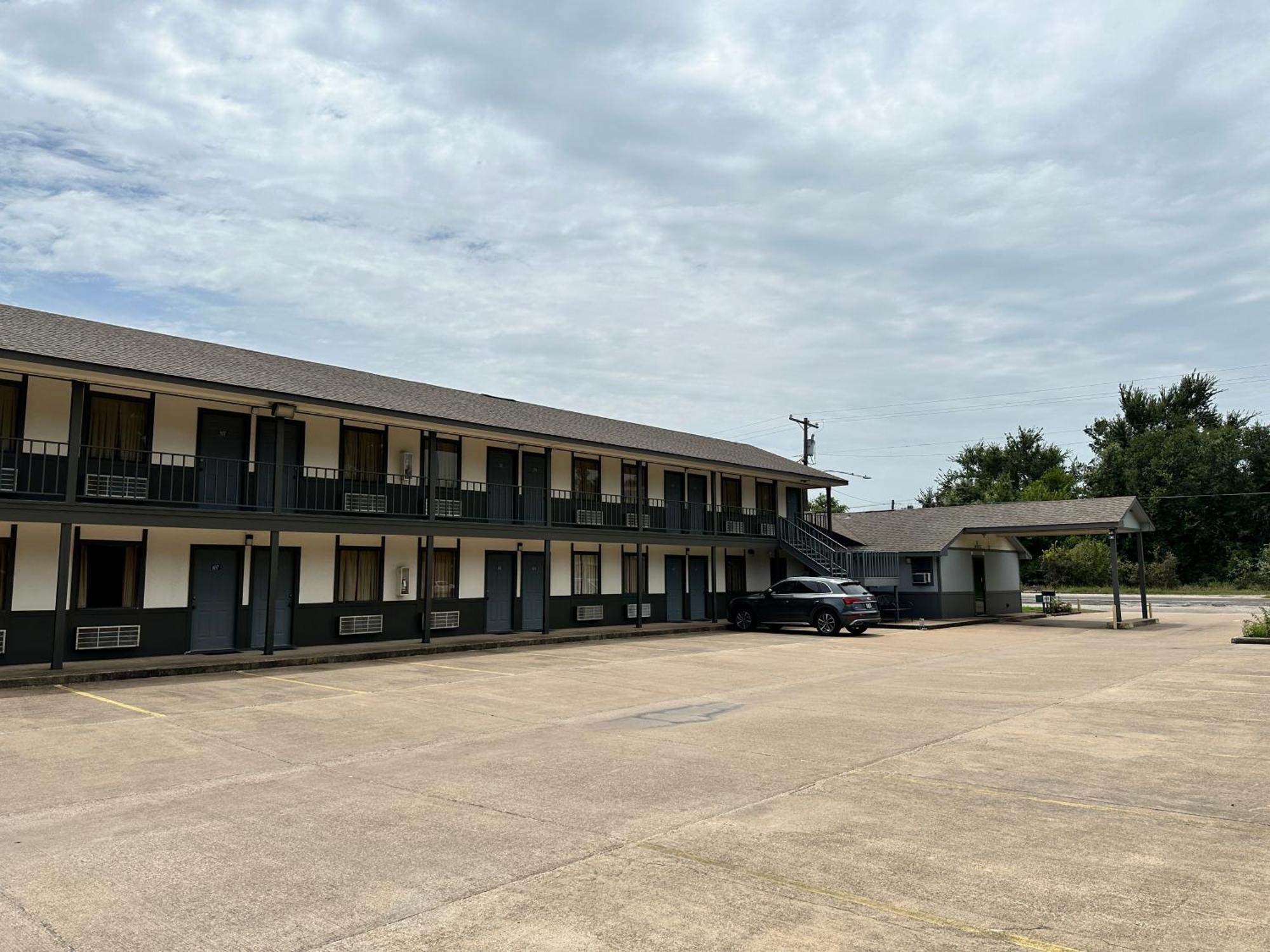 Regency Inn Jewett Exterior foto