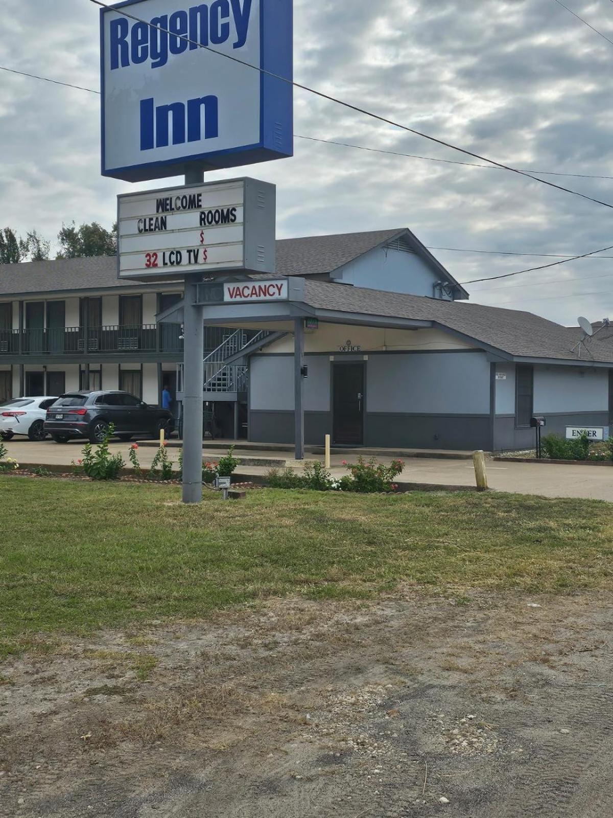 Regency Inn Jewett Exterior foto
