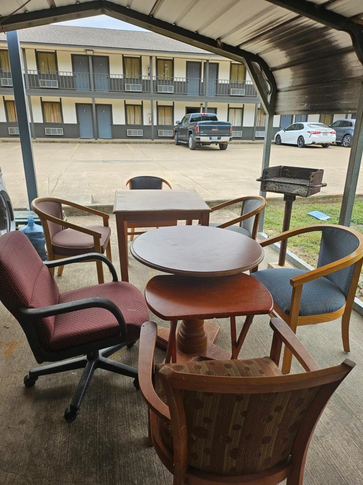 Regency Inn Jewett Exterior foto