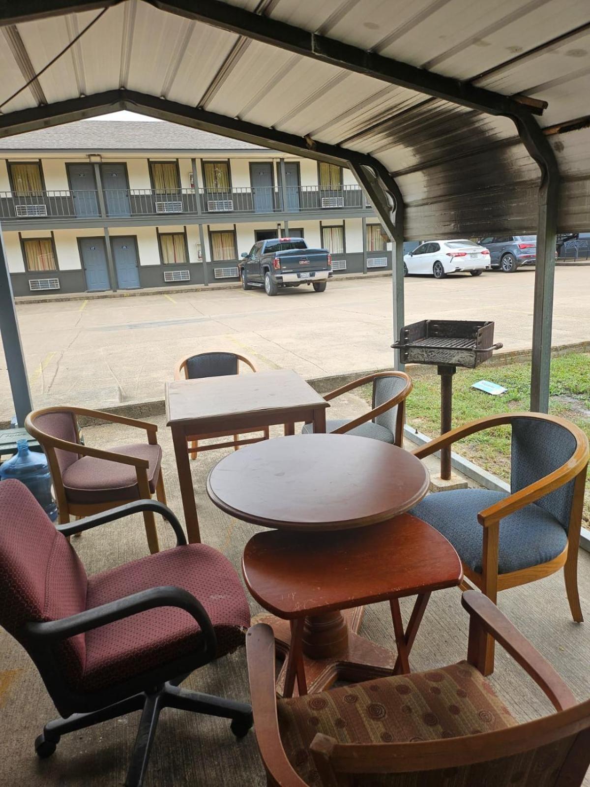 Regency Inn Jewett Exterior foto
