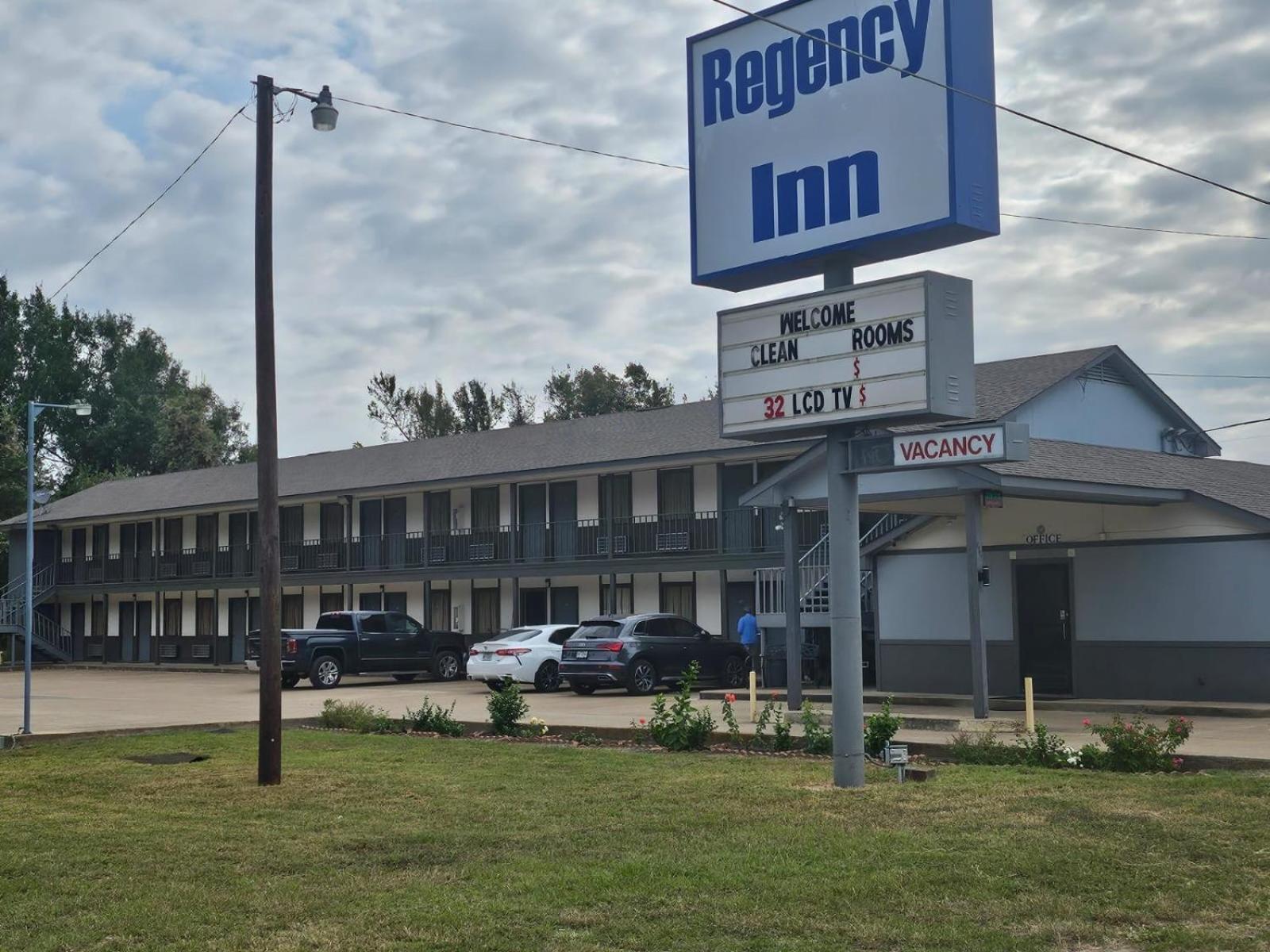 Regency Inn Jewett Exterior foto
